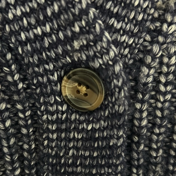 US POLO ASSN - academia knit sweeter v opening buttons size medium - Picture 6 of 8